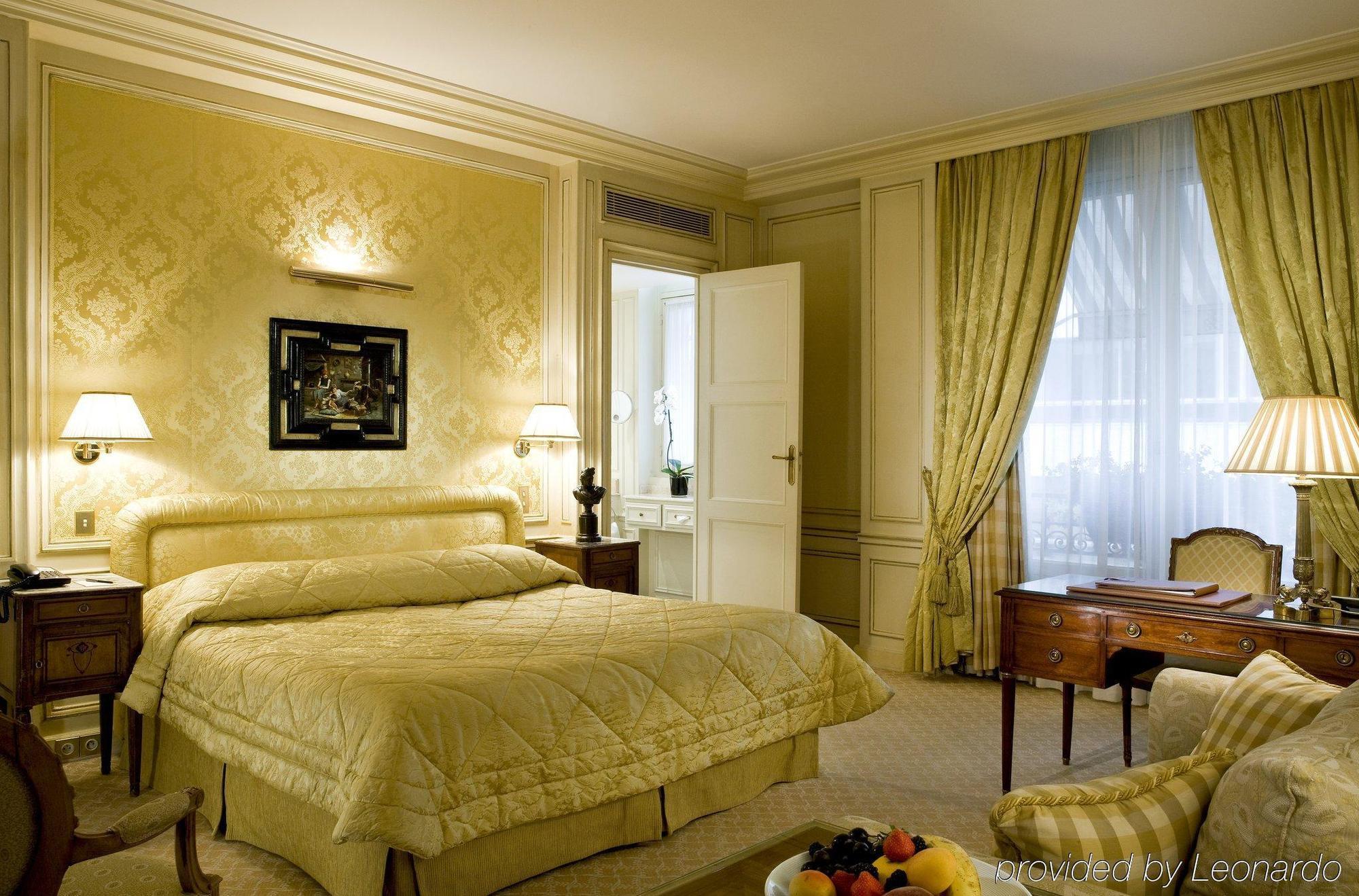San Regis Hotel