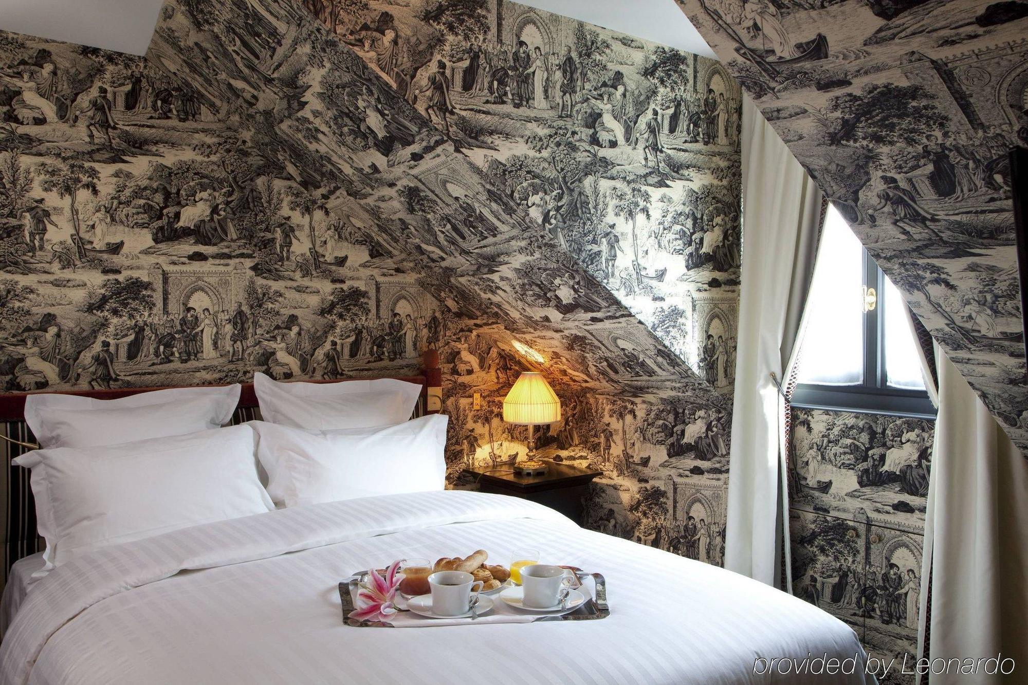 Maison Athénée Hotel Paris