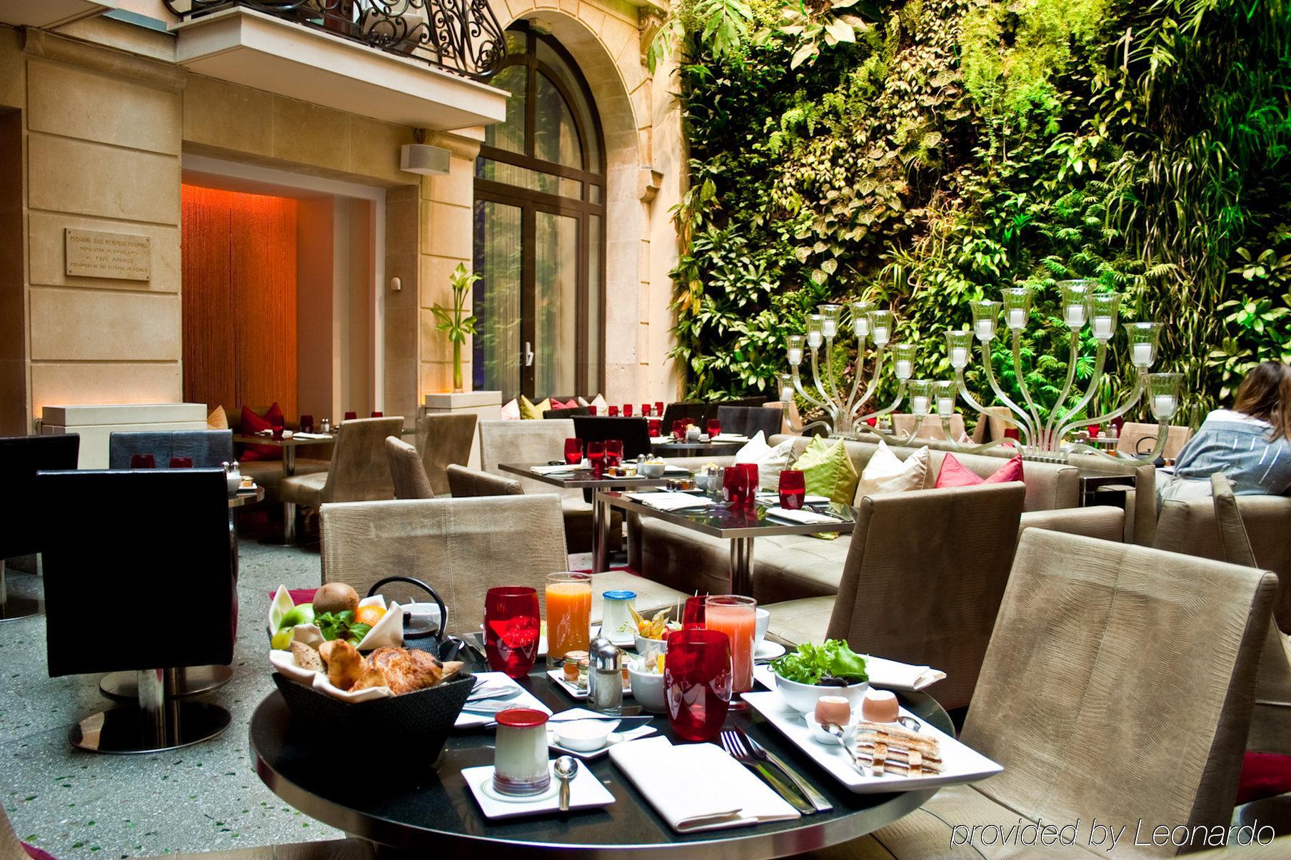 Hotel Pershing Hall