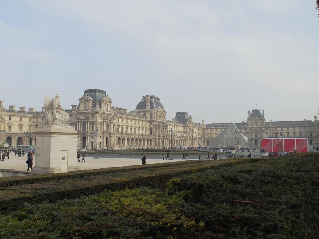 D Hôte : Louvre Elegant