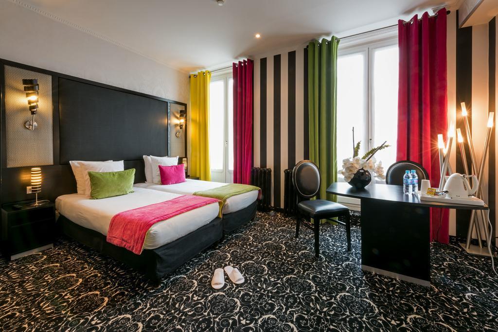 Peyris Opera Hotel 4*