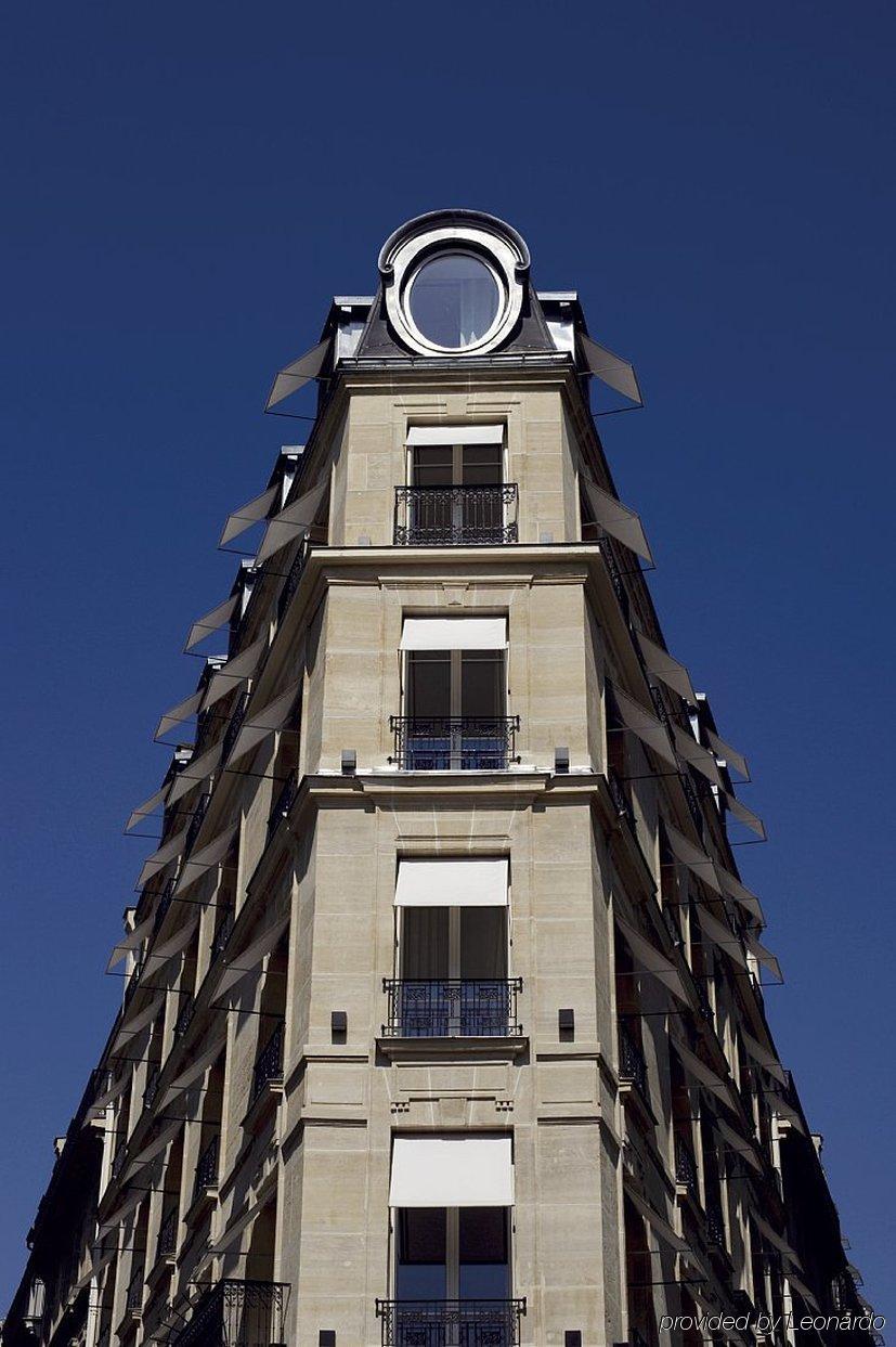 Le Metropolitan, Tour Eiffel, A Tribute Portfolio Paris