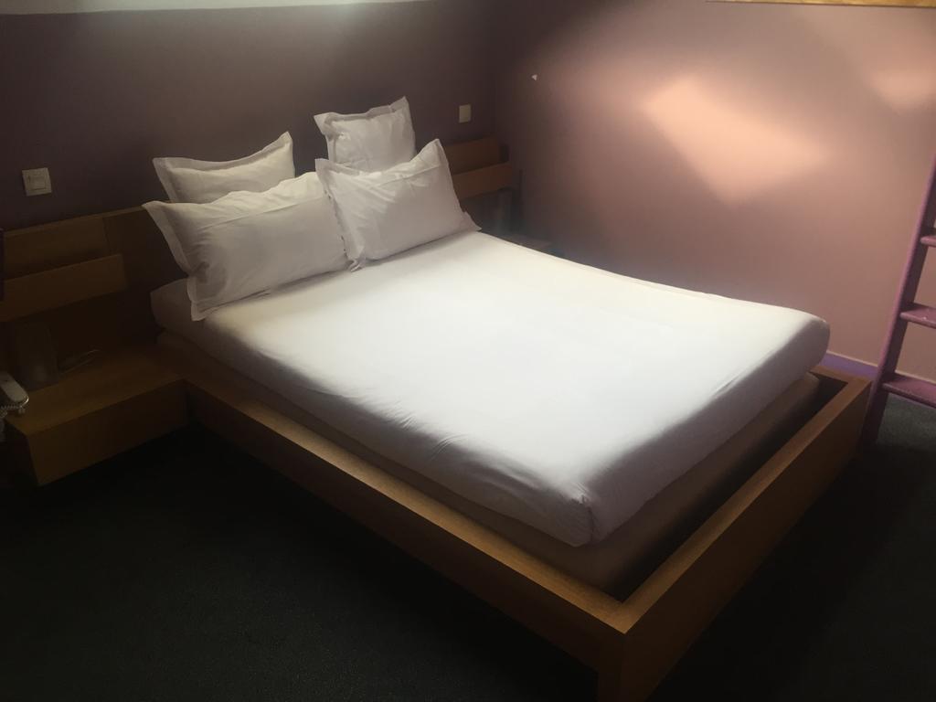 Hotel Du Parc Saint Charles Paris