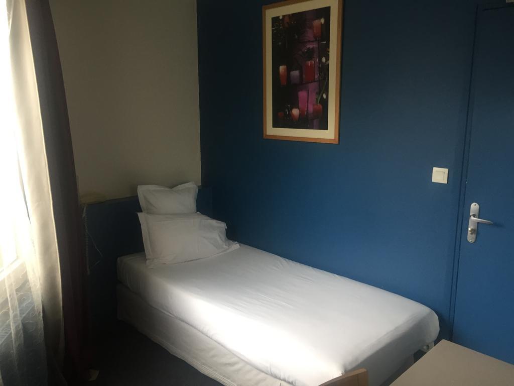 Hotel Du Parc Saint Charles Paris