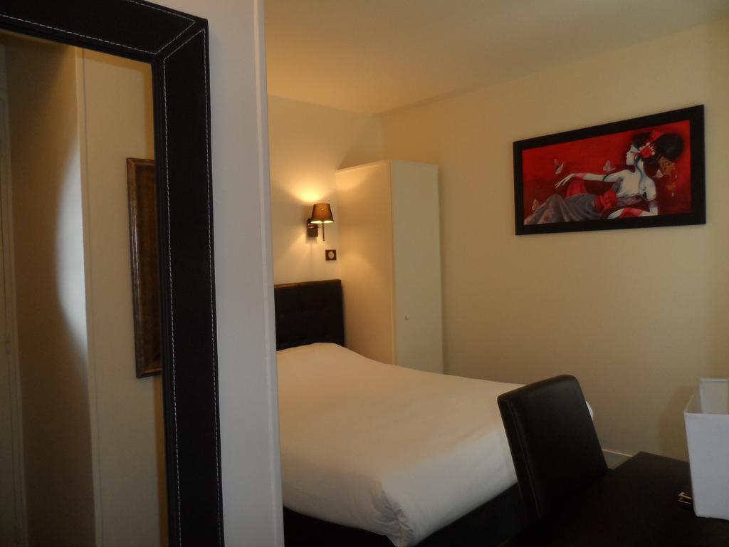 Hotel Monceau 2*