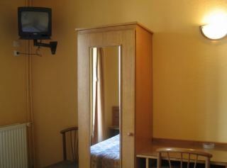Des Buttes Chaumont Hotel