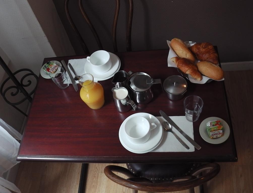 Hotel Palace *