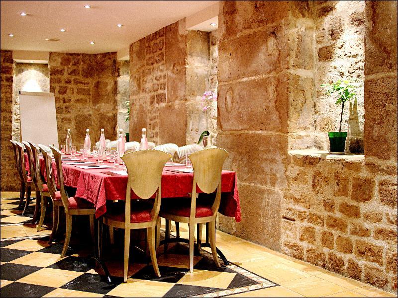 Maison Eugenie 4* Paris