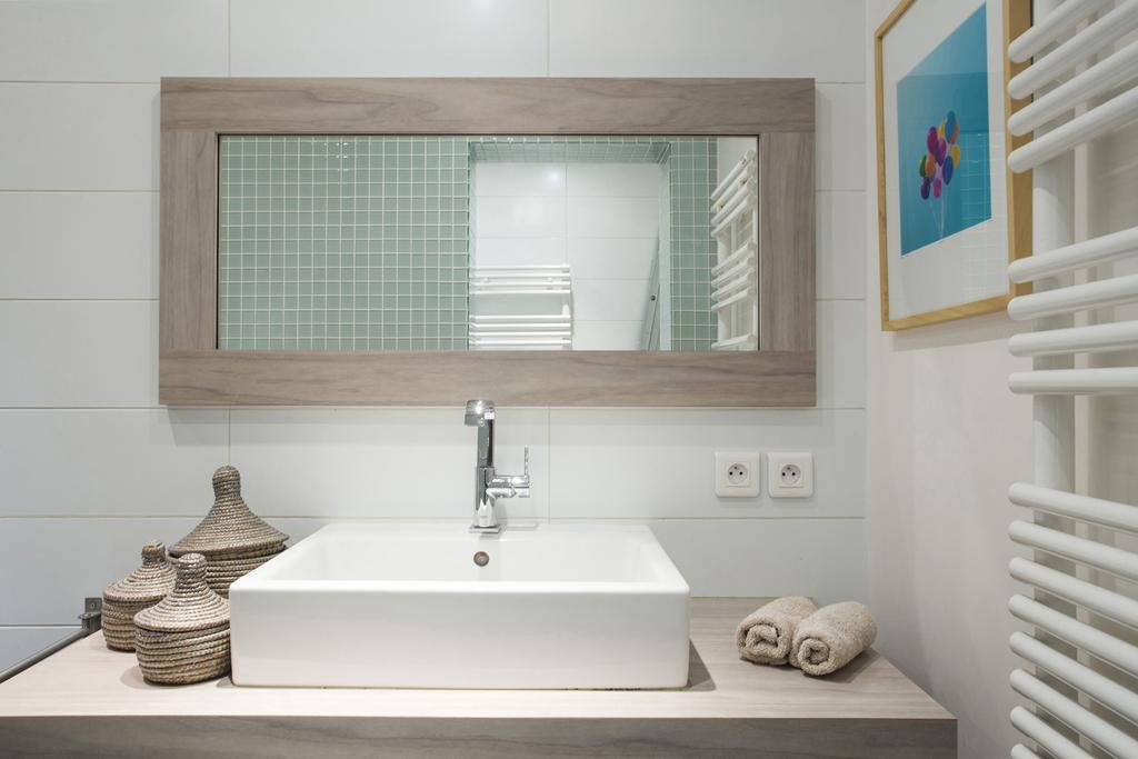 Folie Mericourt Apartment *