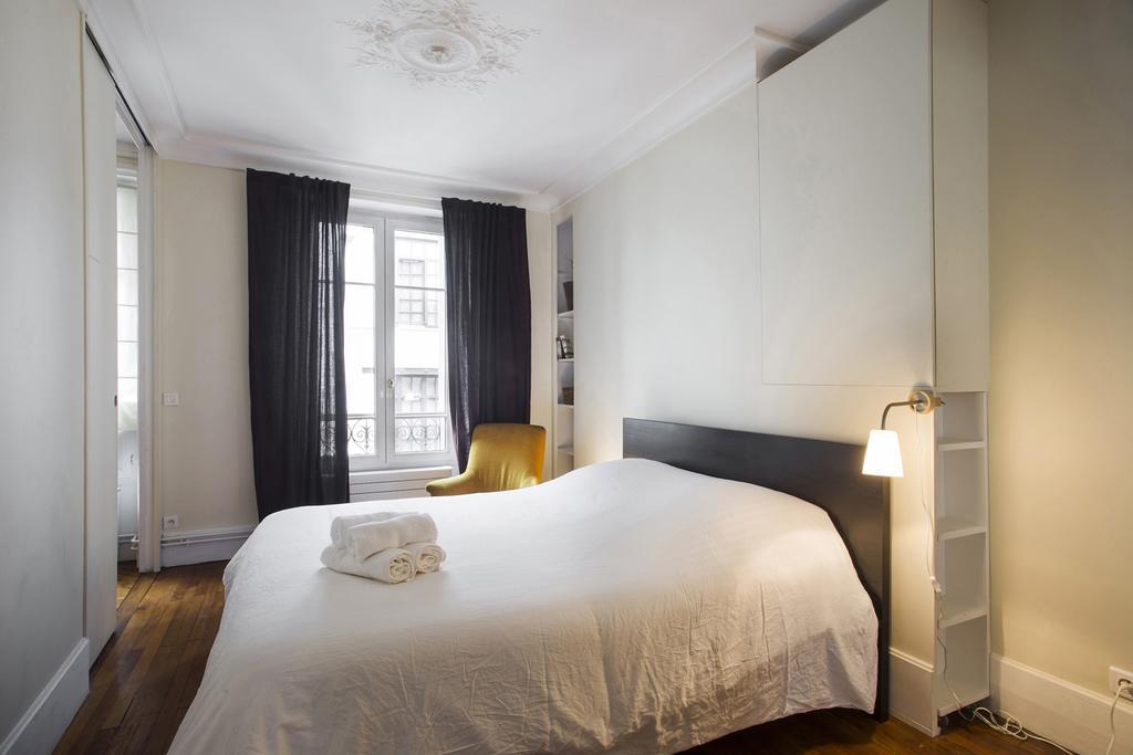 Folie Mericourt Apartment *