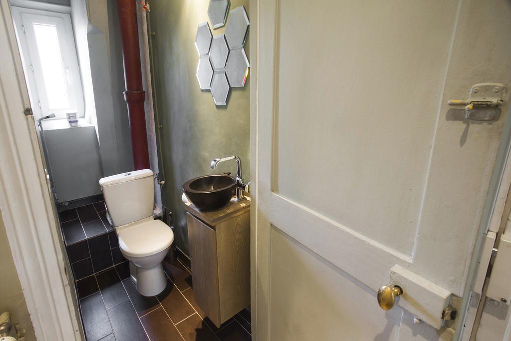 Folie Mericourt Apartment Paris