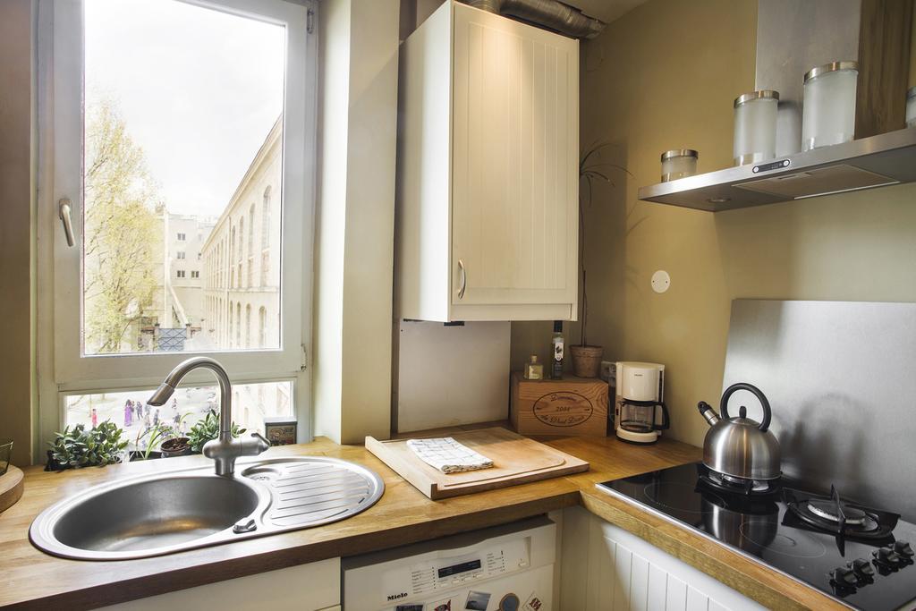 Folie Mericourt Apartment *