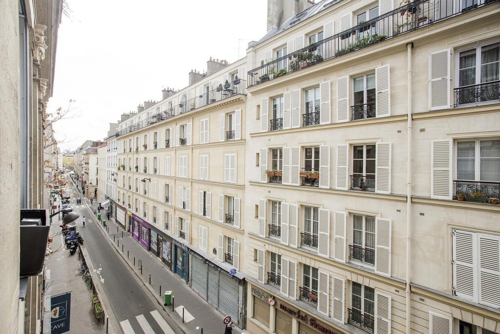 Apartment Folie Mericourt Paris