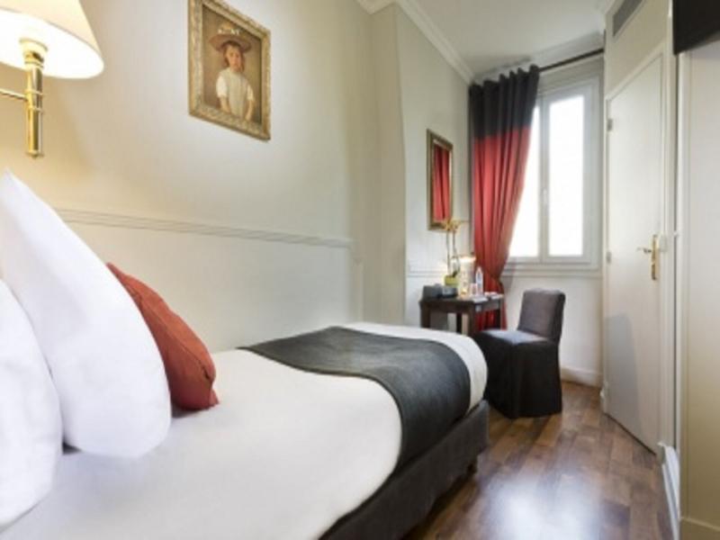 De La Porte Doree Hotel 3*