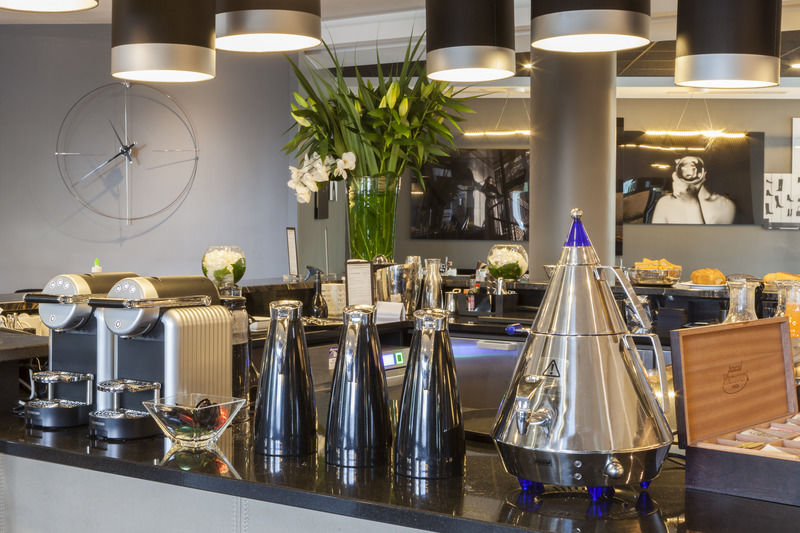 Hotel Ac Porte Maillot By Marriott Paris