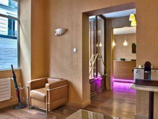 International 3* Paris