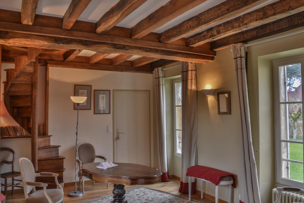 Couette-café Charmilles Des Cordeliers