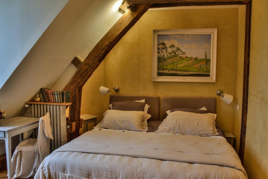 Couette-café Charmilles Des Cordeliers 3*