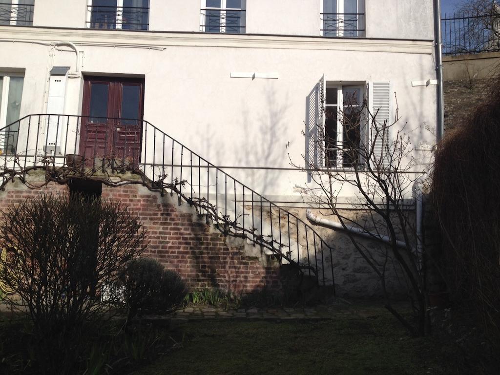 Apartment A Garden In Montmartre