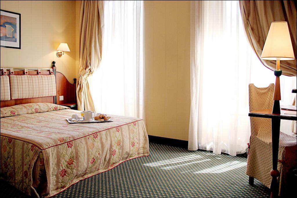 9hotel Republique Paris