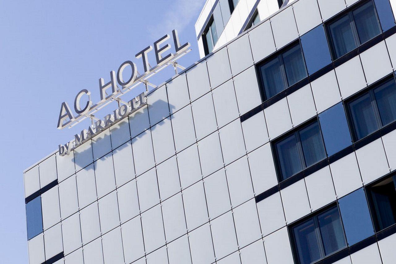 Hotel Ac Porte Maillot By Marriott Paris