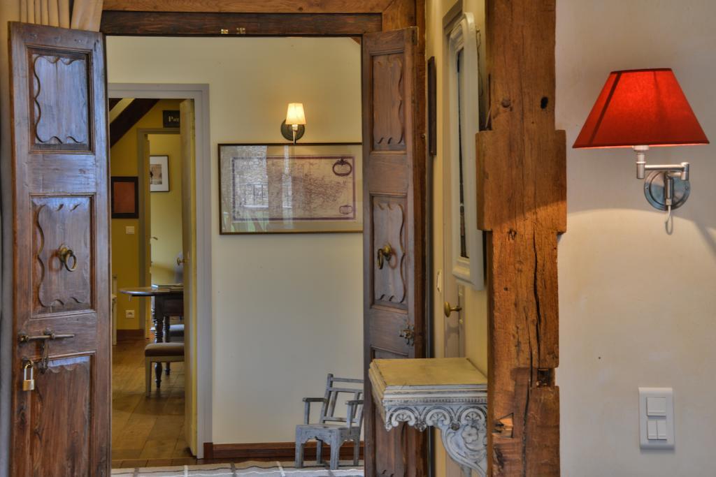 Couette-café Charmilles Des Cordeliers Paris