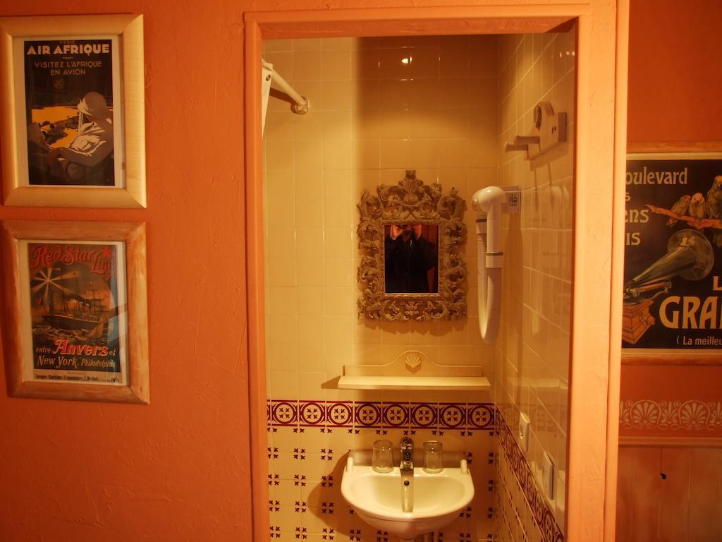 Hotel De Nesle Paris