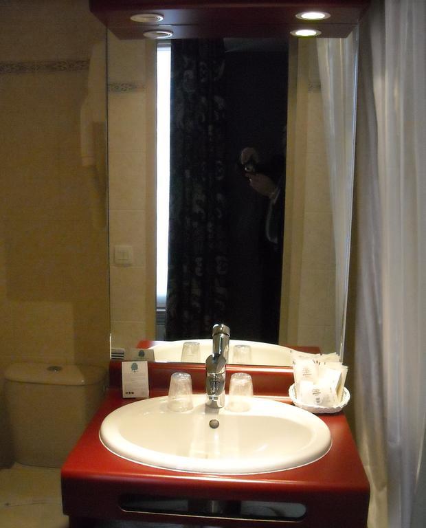 Cardinal Rive Gauche