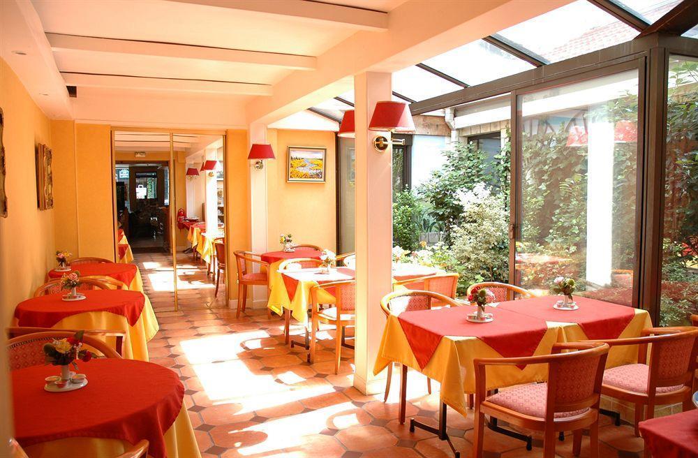 Hotel Boileau 3*