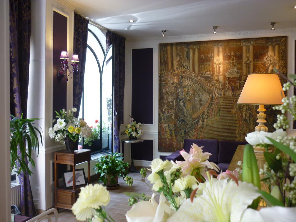 Hotel Des Arts 2*