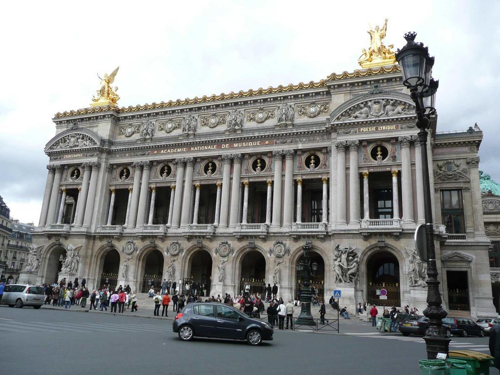 Migny Opéra Montmartre Paris