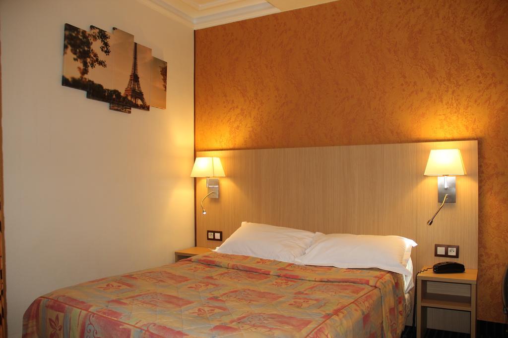 Hotel Les Deux Gares Paris