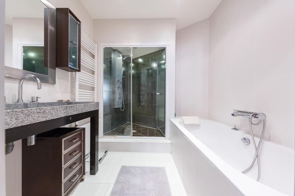 Apartment Rue Le Marois *