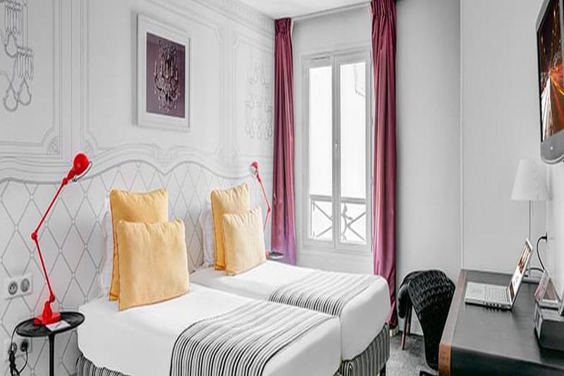Joyce - Astotel Paris