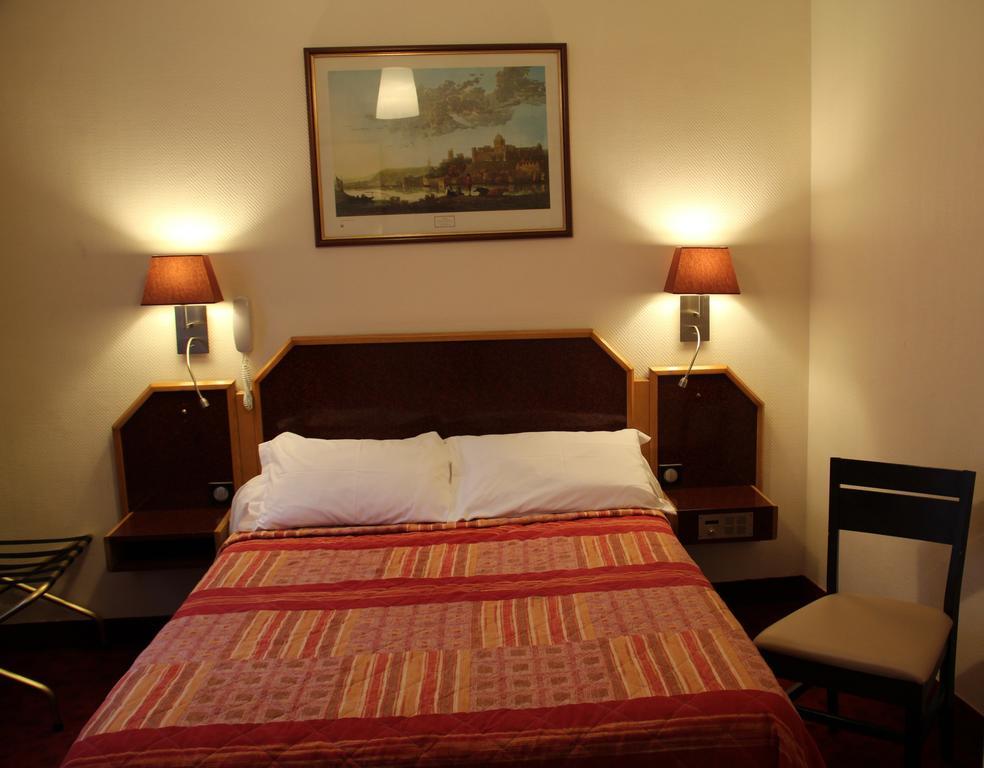 Hotel Les Deux Gares 4*