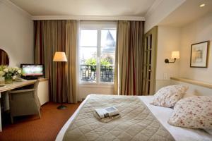Hotel Henri Iv Paris
