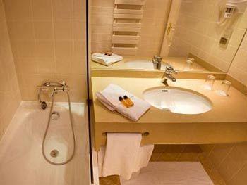 Hotel Relais Du Louvre Paris