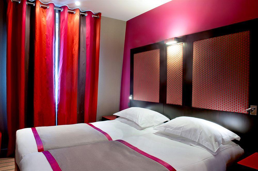 Hotel Courcelles Etoile 3*