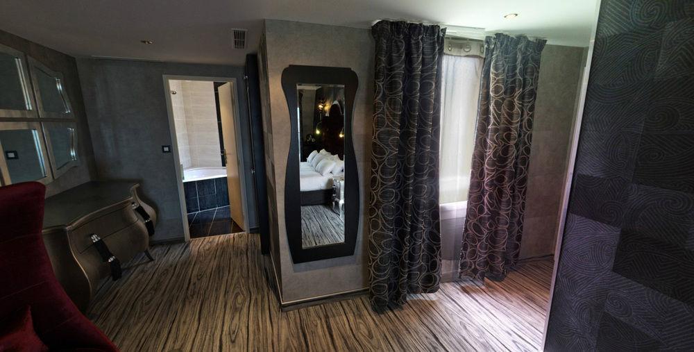 Western Opera Batignolles 4* Paris