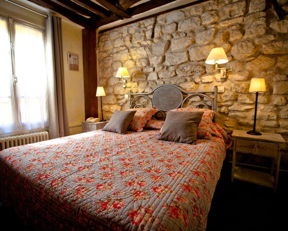 De La Tulipe Hotel 3*