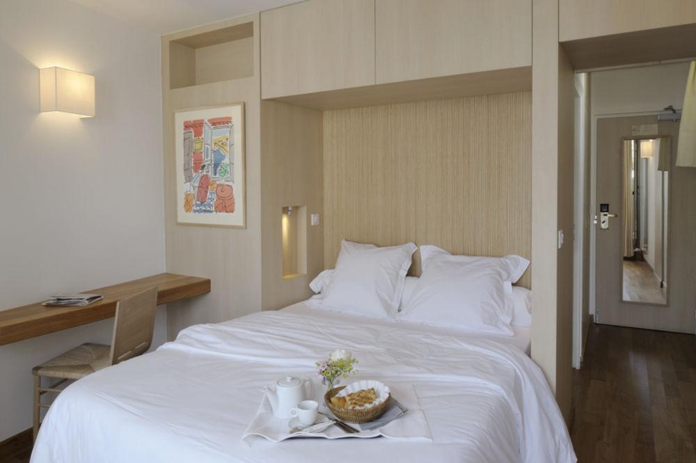 De Suez 3*