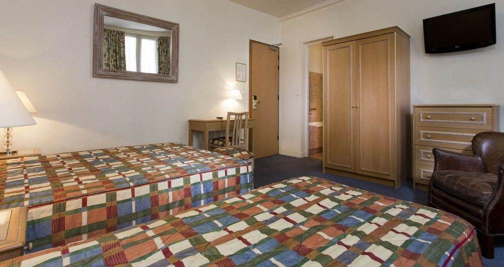 De Suez Hotel