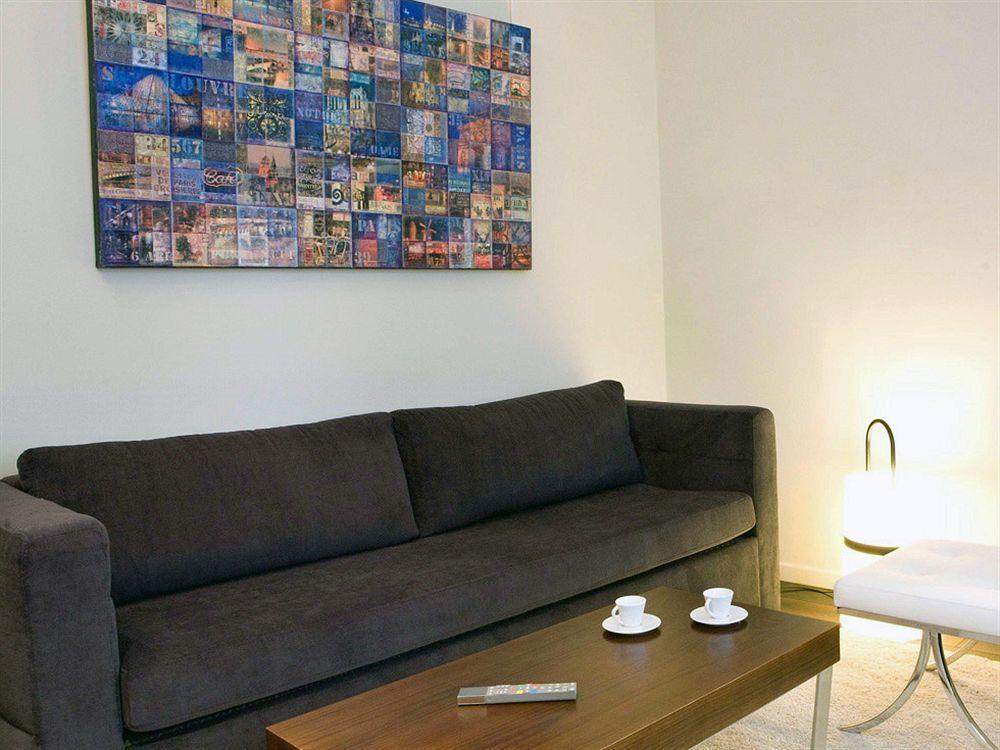 33 Marbeuf Aparthotel Paris