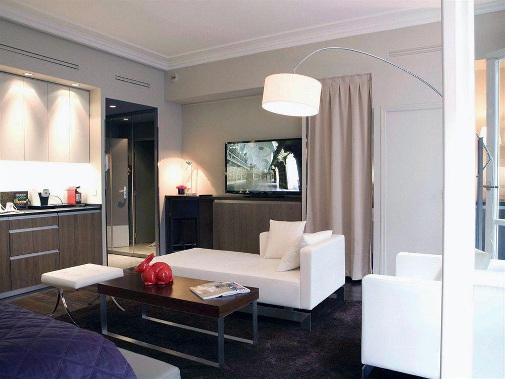 33 Marbeuf Aparthotel Paris