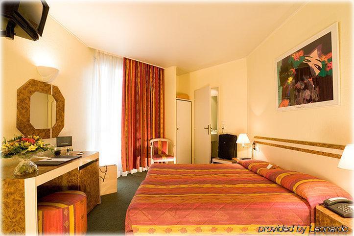 Libertel Canal Saint Martin Hotel 3*