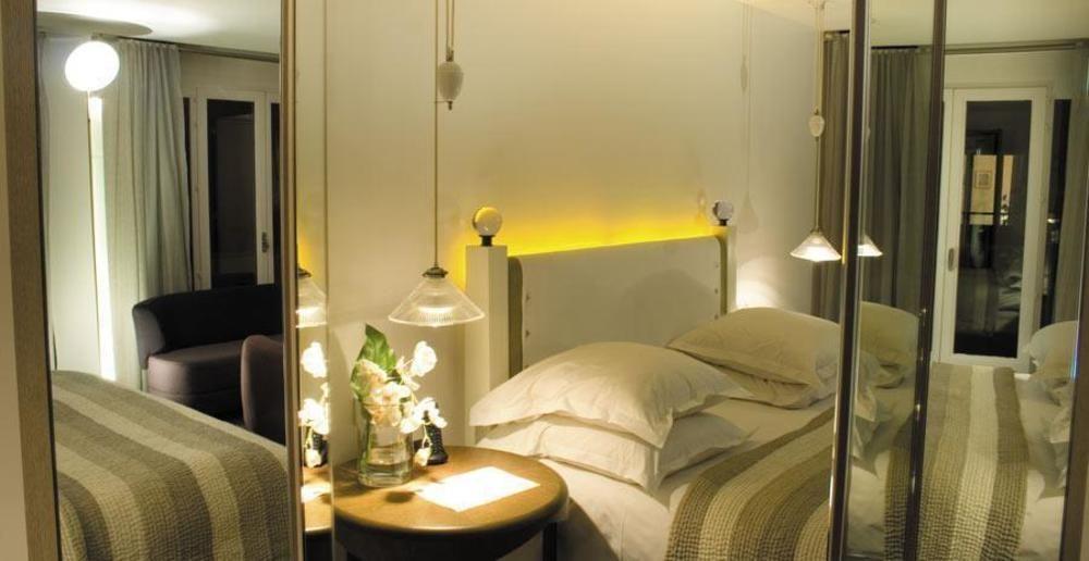 Pershing Hall 5*