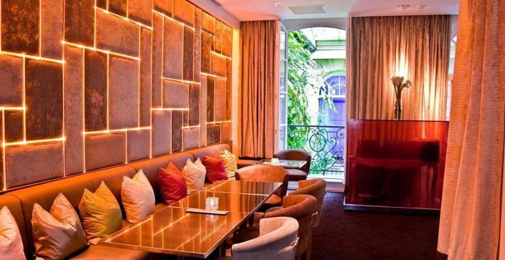 Pershing Hall Hotel