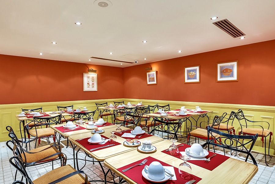 Alessandra Hotel