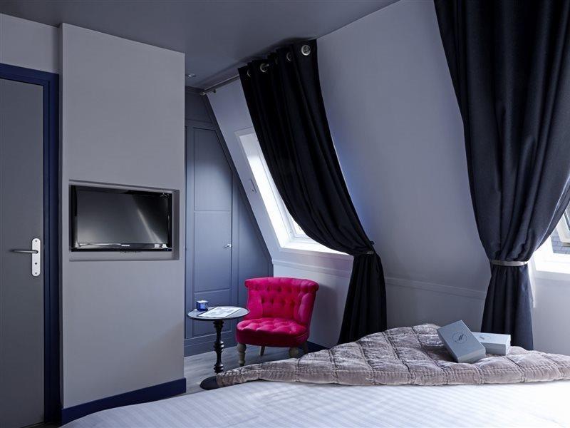 Hotel Mademoiselle 4*