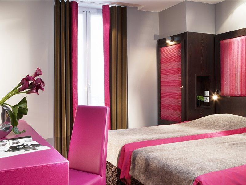 Hotel Courcelles Etoile 3*